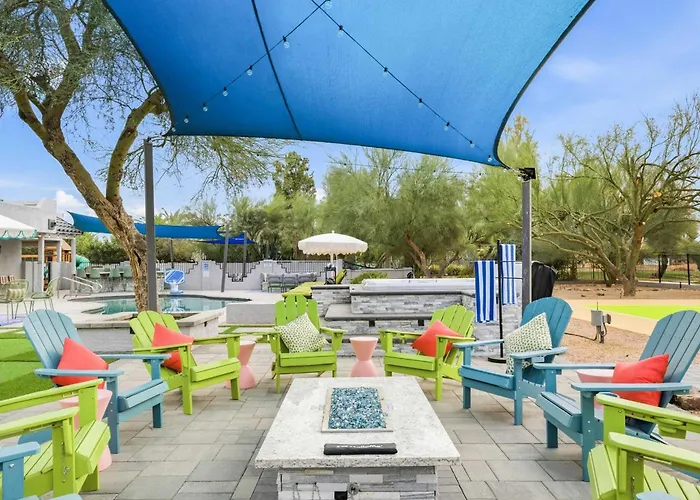 Fun-filled Oasis - Pool Pickleball Games Galore Scottsdale