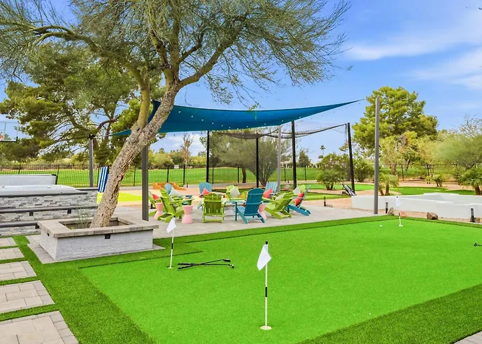 Fun-filled Oasis - Pool Pickleball Games Galore Holiday home